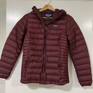Patagonia Women's Down Sweater Hoody Puffer Jacket Dark Currant Red Burgundy XS